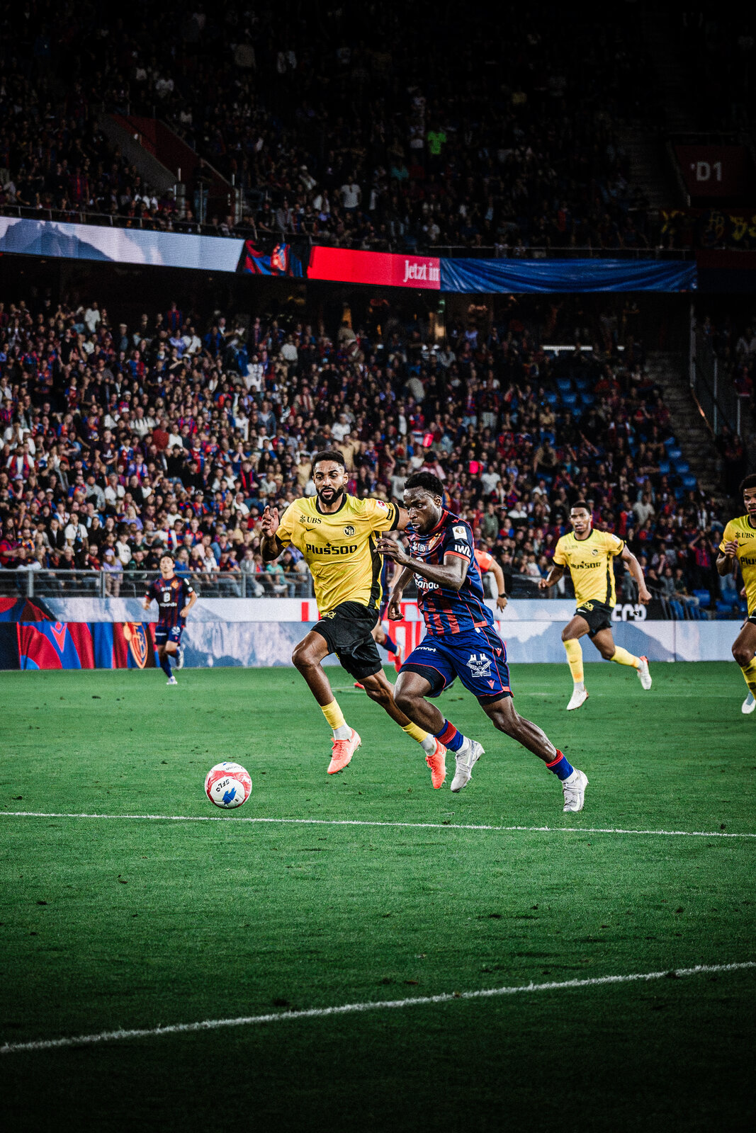 Running duel Young Boys vs Basel